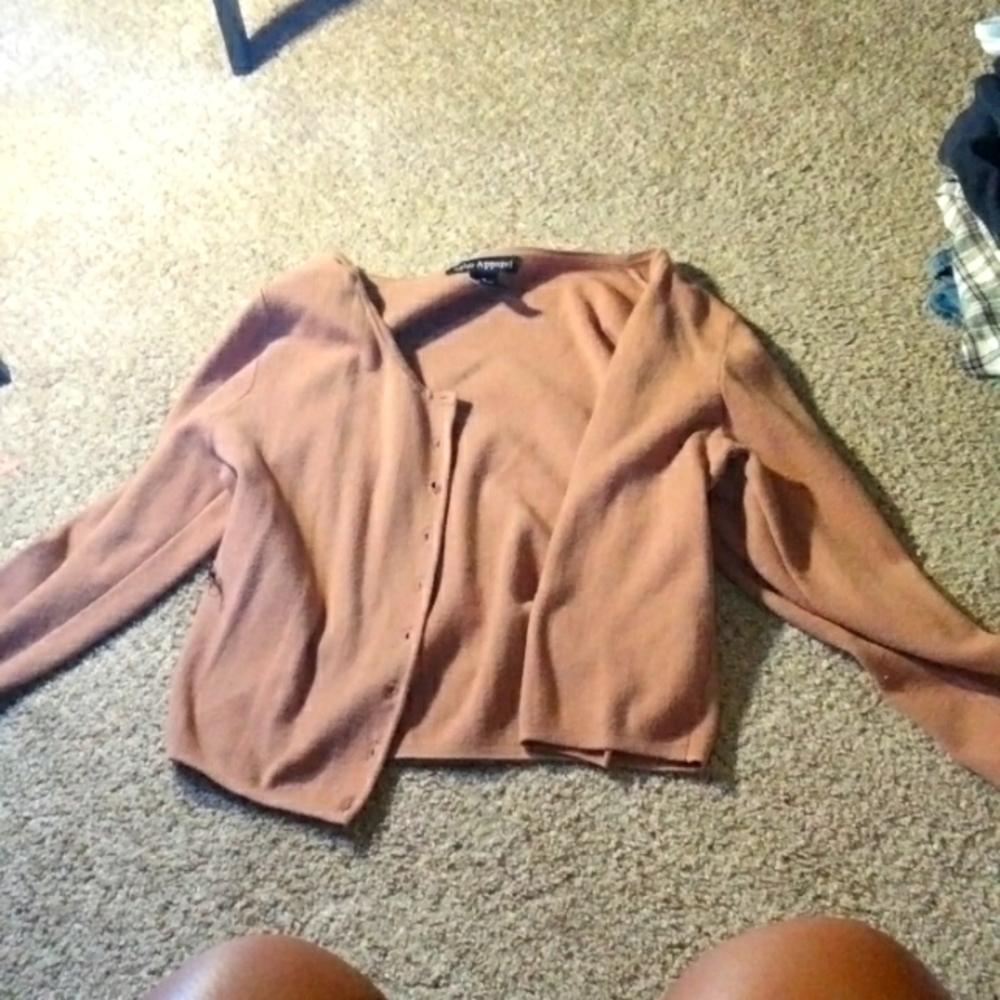 brown long sleeve shirt